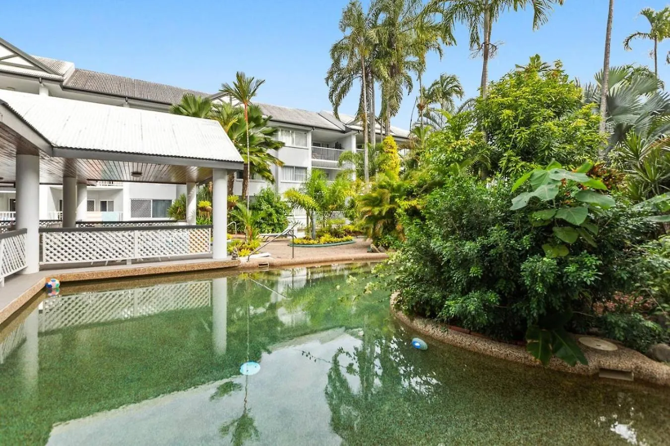 Cairns Tropical Bliss Swim In Swim Out Apartment
