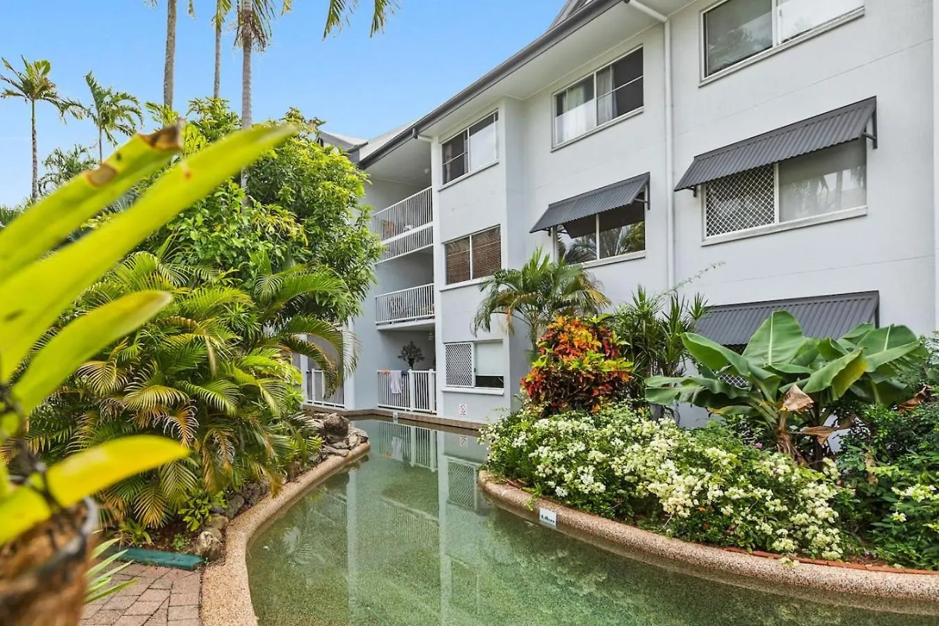 Cairns Tropical Bliss Swim In Swim Out Apartment Austrália
